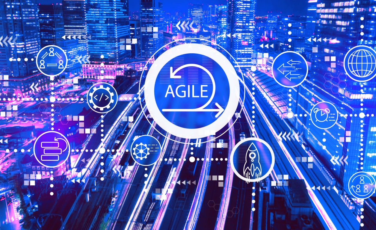 Struktur und Steuerung neu gedacht: Agile Transformation in der Bank-IT